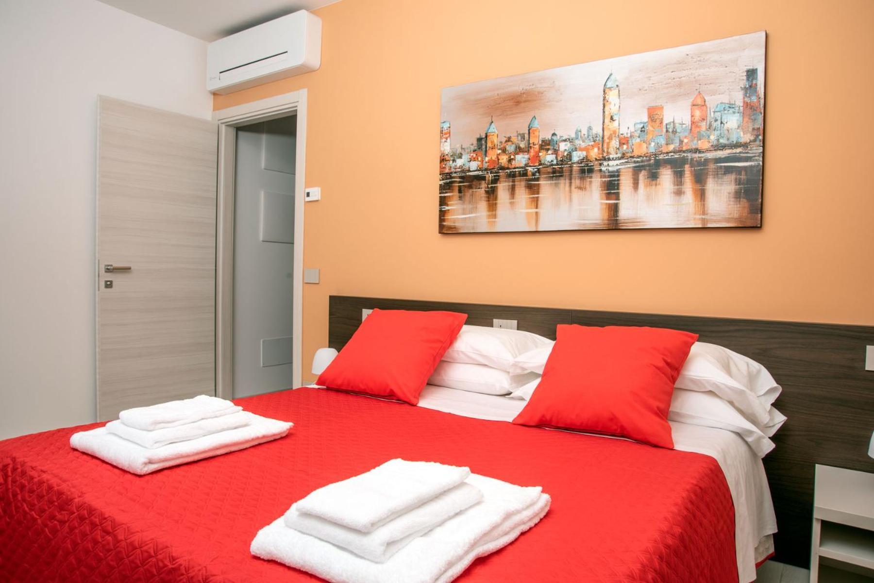 Camelot Red - Appartamenti - Verona — Photos 2